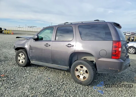 2011 Chevrolet Tahoe C1500 Ls z USA, uszkodzony, nr VIN 1GNSCAE02BR134366